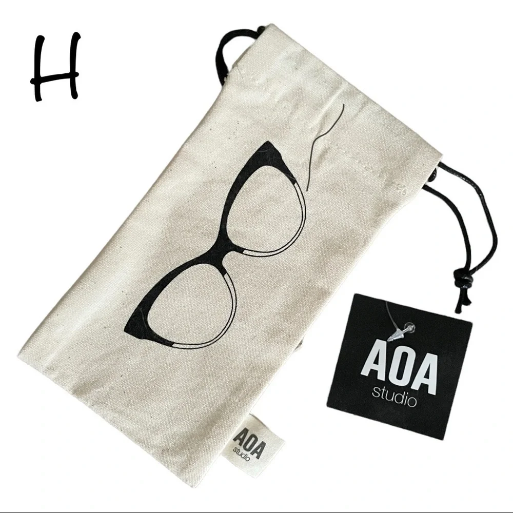 FREE Small Bag with Bundles of 2+ Other Items!